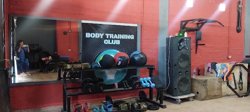 Banner de Body training Club en la entrada