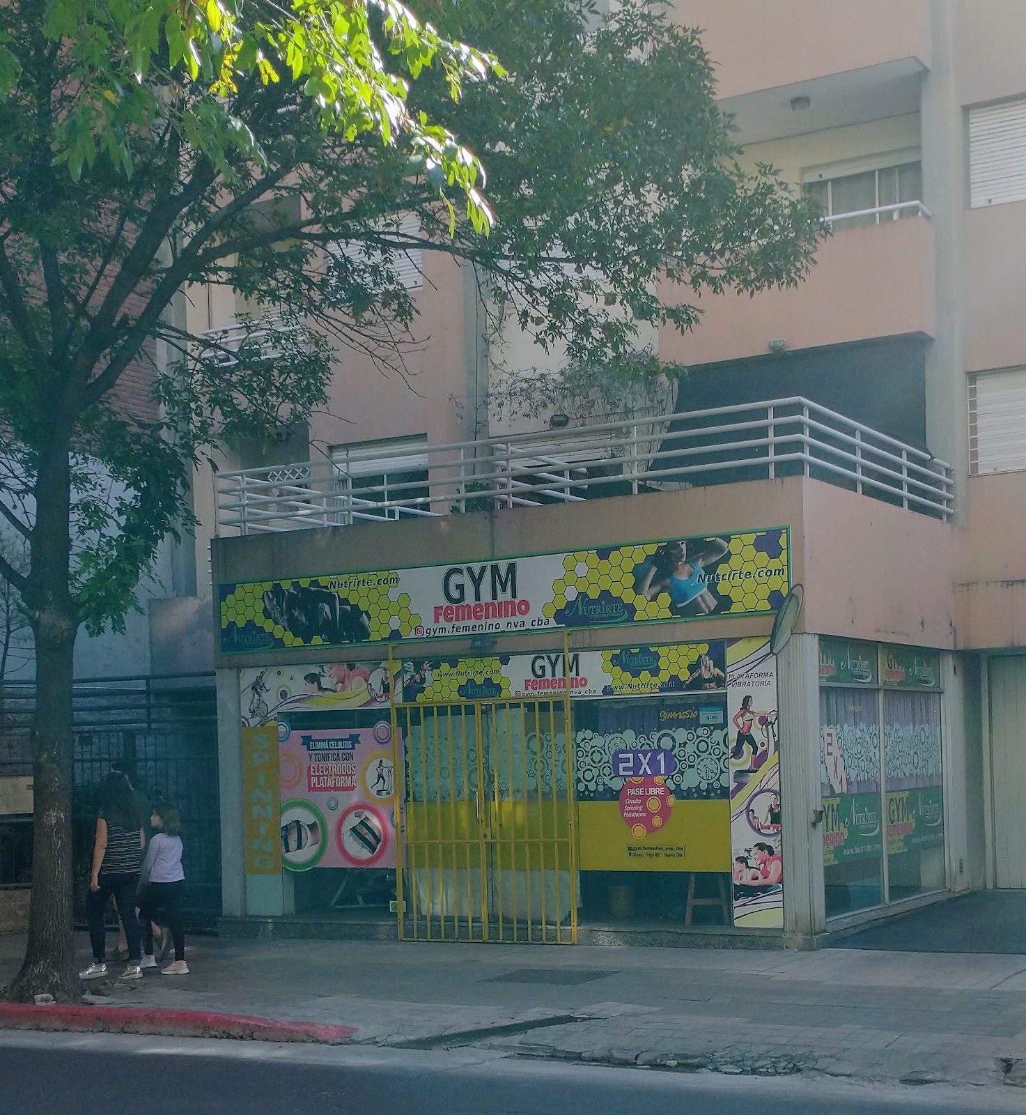 Fachada de GYM Femenino en Nueva Córdoba