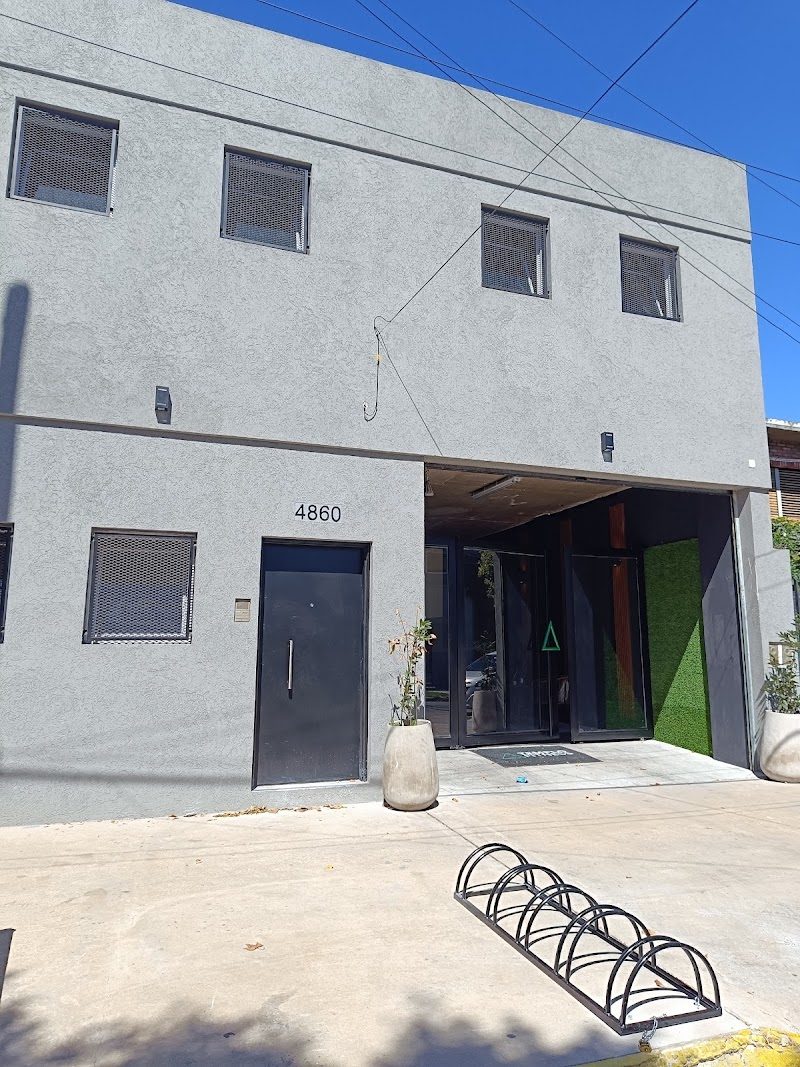 Fachada de Templo Fitness en Caseros